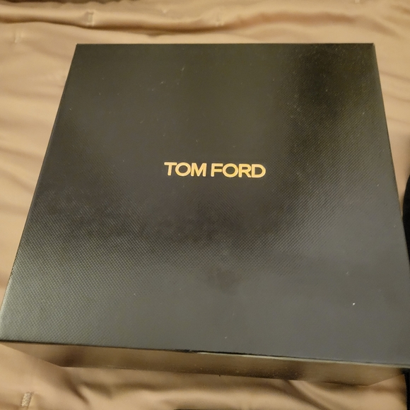 Variety lot of boxes, bag and books - Picture 4 of 4